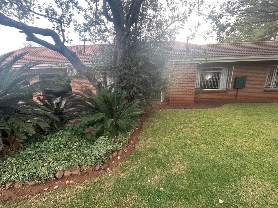4 Bedroom Property for Sale in Hartbeesfontein AH North West